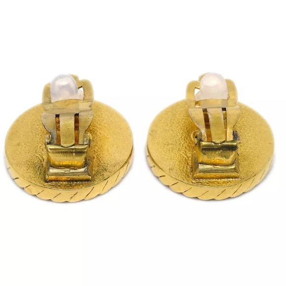 Chanel Black Button Earrings Clip-On - Picture 3 of 4